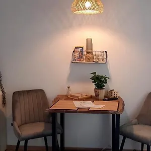 Apartment Kleine Liesl In Der Neustadt Mit Parkplatz, Dresden